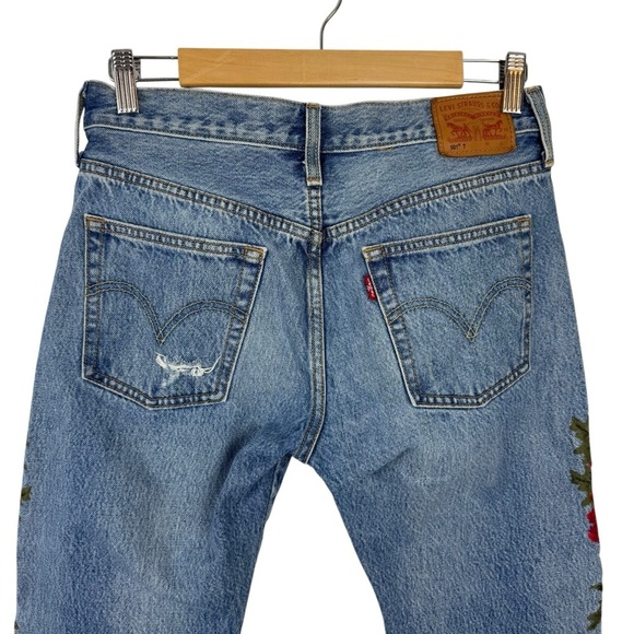 Levi's 501T Floral Jeans Embroidered Distressed Cropped Tapered Crop Denim 26 - Picture 7 of 16